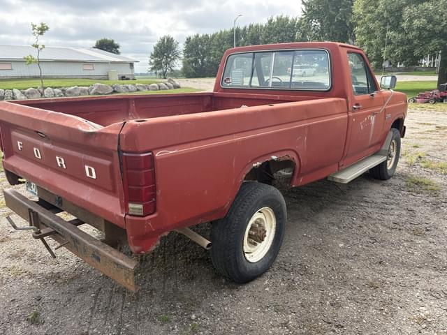 Image of Ford F-250 equipment image 3