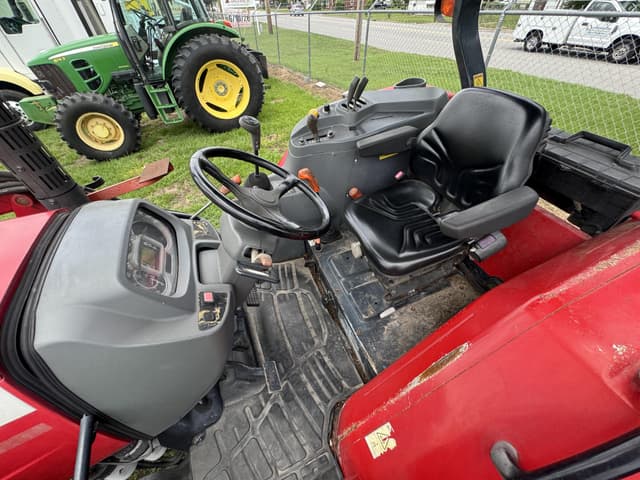 Image of Massey Ferguson 4609 equipment image 4