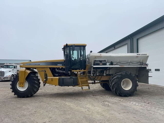 Image of Ag-Chem Terra-Gator 8103 equipment image 2
