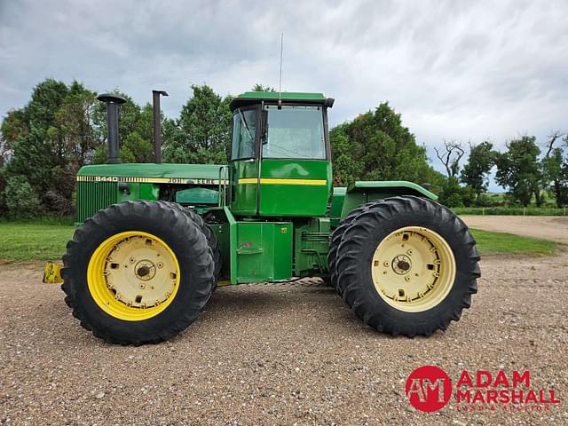 Image of John Deere 8440 equipment image 4