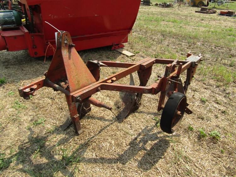 Ford 101 Tillage Plows for Sale | Tractor Zoom