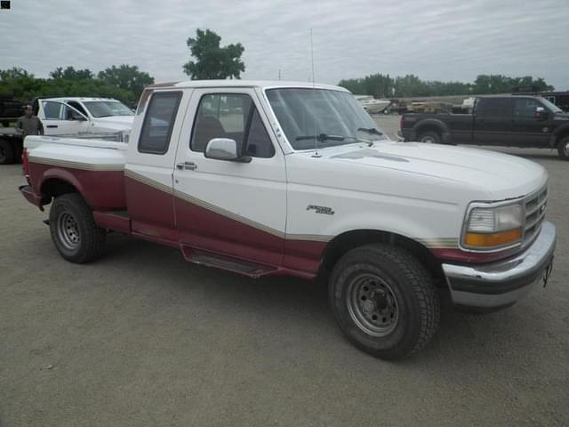 Image of Ford F-150 equipment image 2