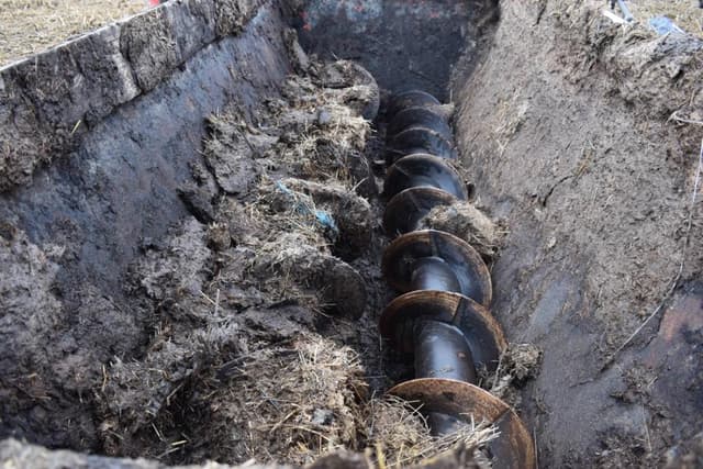 Image of Kuhn Knight 8118 equipment image 4