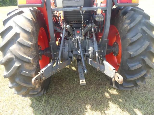 Image of Kubota MX6000HST equipment image 3