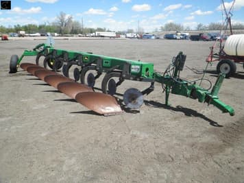 Main image John Deere 2810