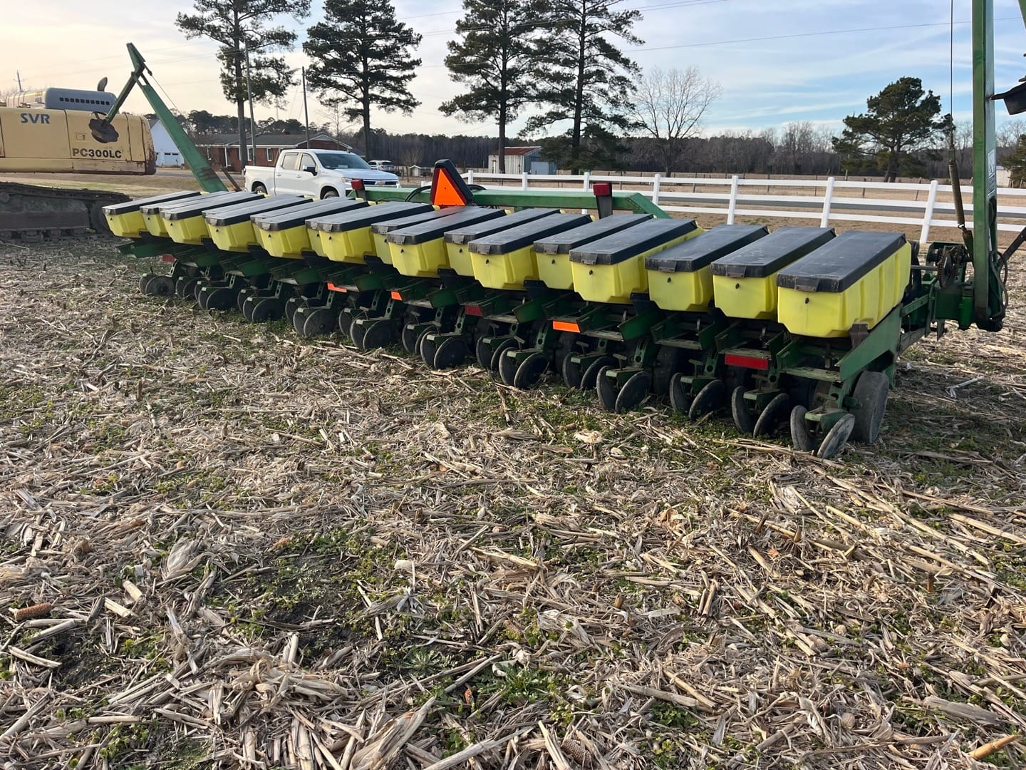 John Deere 1730 Equipment Image0