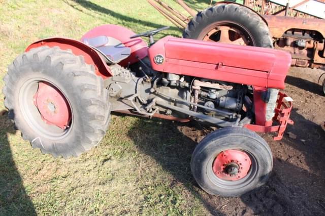 Image of Massey Ferguson 135 equipment image 1