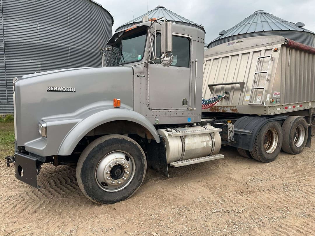 Image of Kenworth T800 Primary image