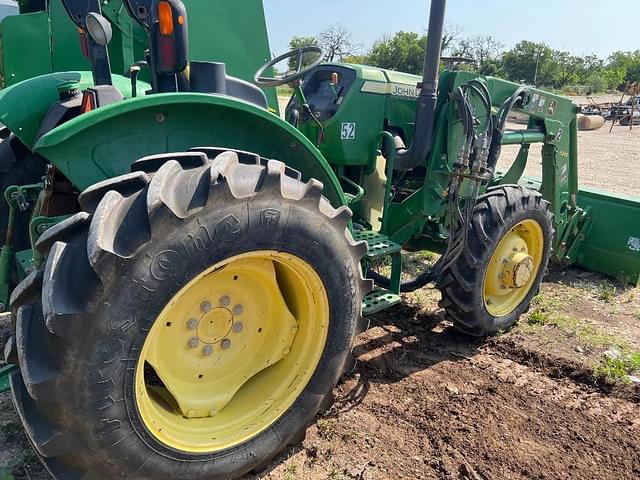 Image of John Deere 5075E equipment image 2