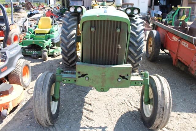 Image of John Deere 2010 equipment image 3