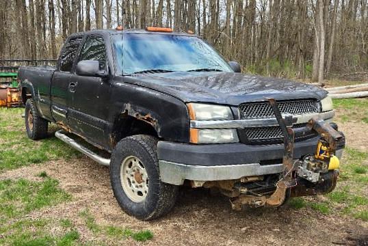 Image of Chevrolet 2500HD equipment image 3