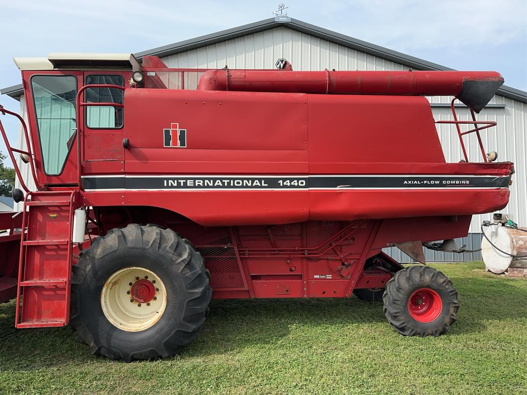 Image of International Harvester 1440 Primary image