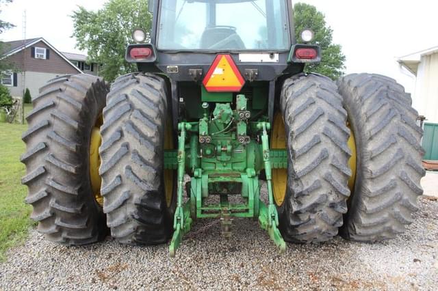 Image of John Deere 4640 equipment image 2