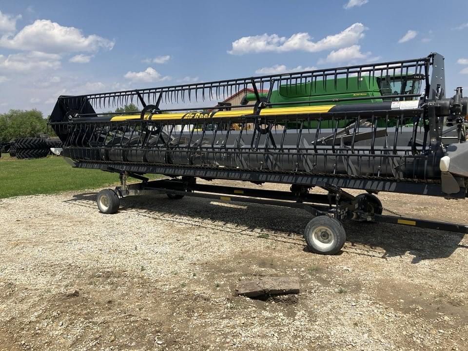 Image of Gleaner 8200 Image 1