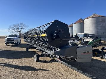 Main image Gleaner 8200