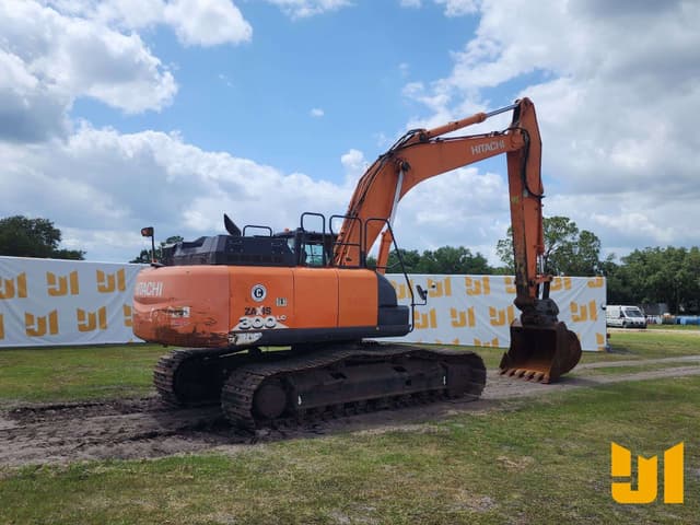 Image of Hitachi ZX300LC-6N equipment image 4
