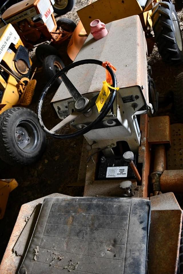Image of White 114 equipment image 3