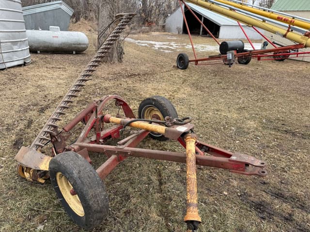 Image of New Holland 455 equipment image 1