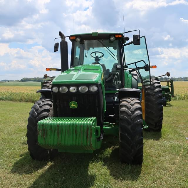 Image of John Deere 8130 equipment image 1