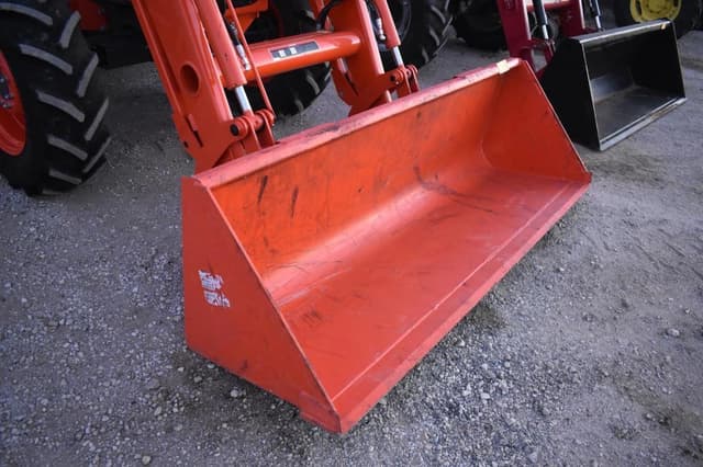 Image of Kubota M5-111 equipment image 2