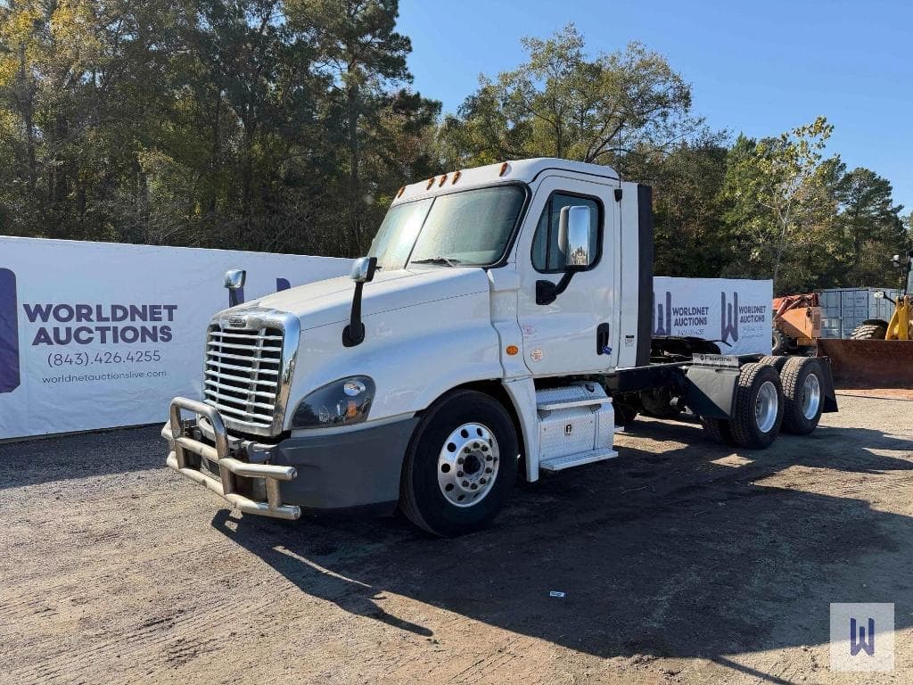 Image of Freightliner Cascadia 125 Primary image