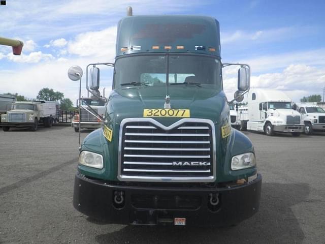 Image of Mack CXU600 equipment image 1