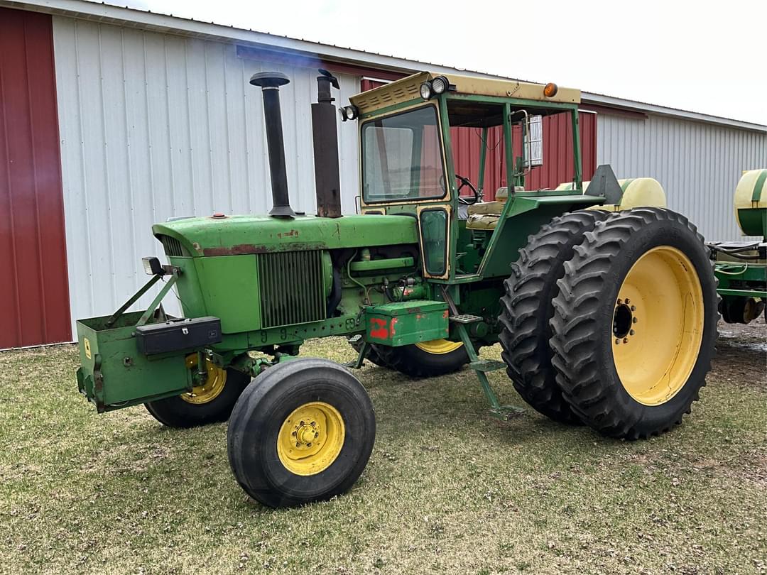 Image of John Deere 4320 Primary image