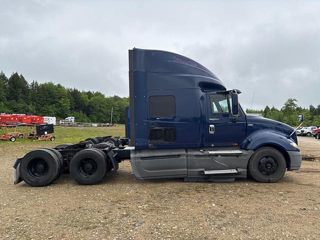 Image of International Prostar Plus equipment image 3