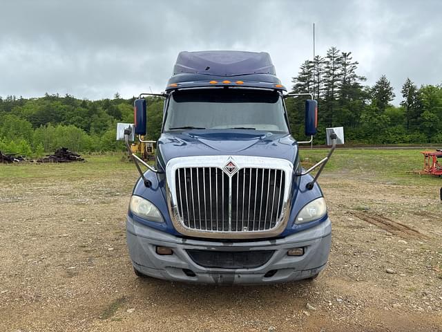 Image of International Prostar Plus equipment image 1