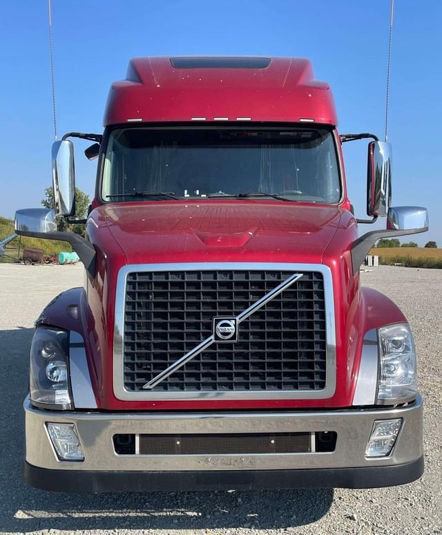 Image of Volvo VNL equipment image 4