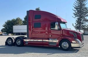 2014 Volvo VNL Image