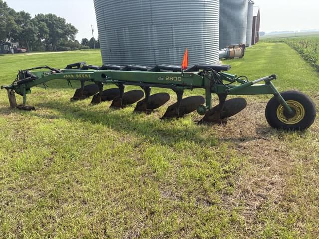 Image of John Deere 2800 equipment image 2