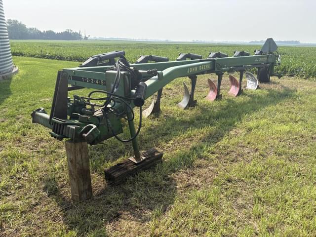 Image of John Deere 2800 equipment image 1