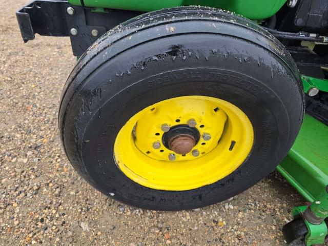 Image of John Deere 4210 equipment image 3