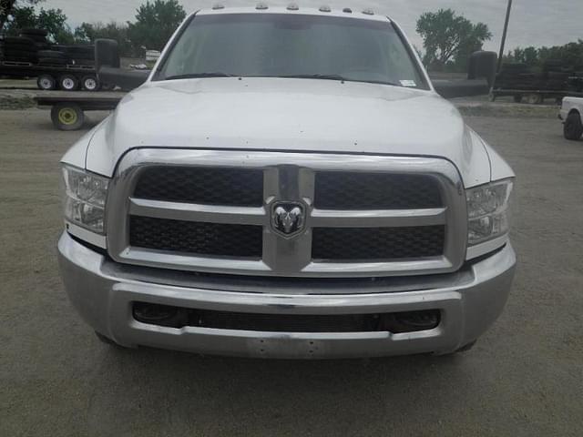 Image of Dodge Ram 3500 equipment image 1
