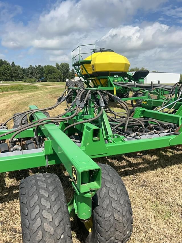 Image of John Deere 1890 equipment image 3