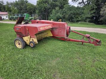 Main image New Holland 275