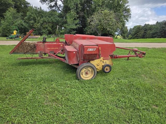 Image of New Holland 275 equipment image 1