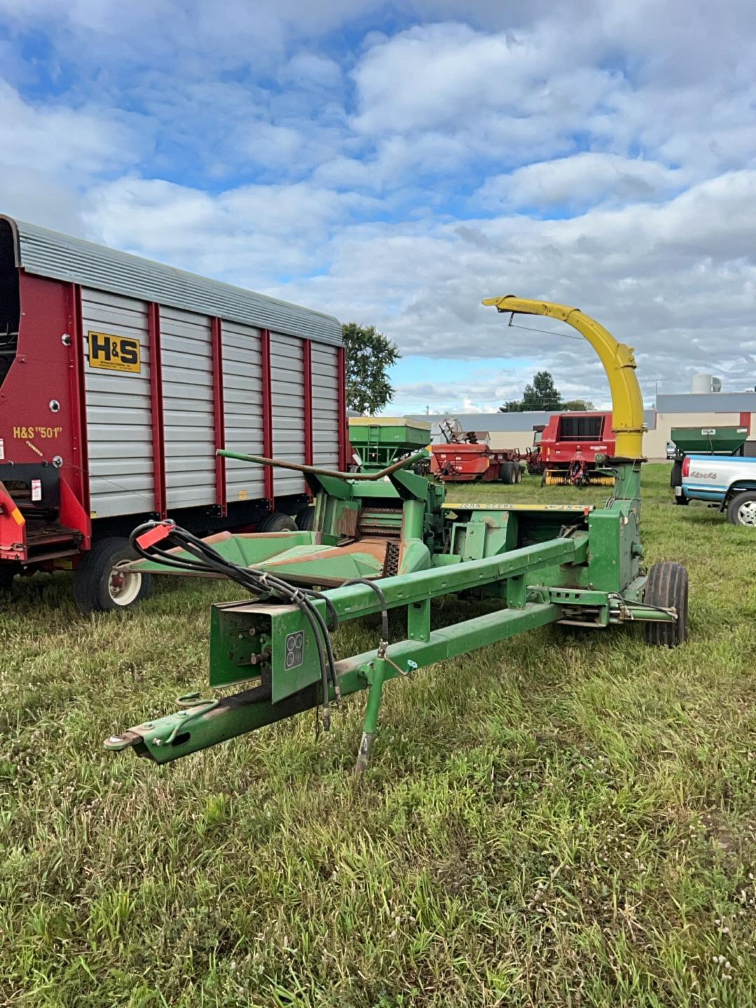 Image of John Deere 3950 Primary image