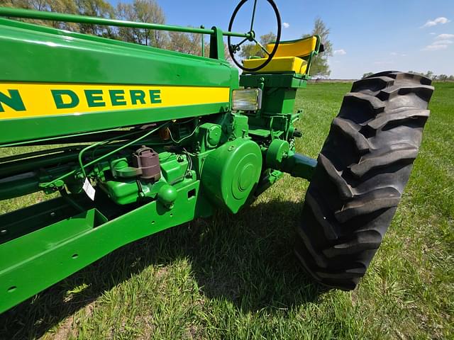 Image of John Deere 520 equipment image 2