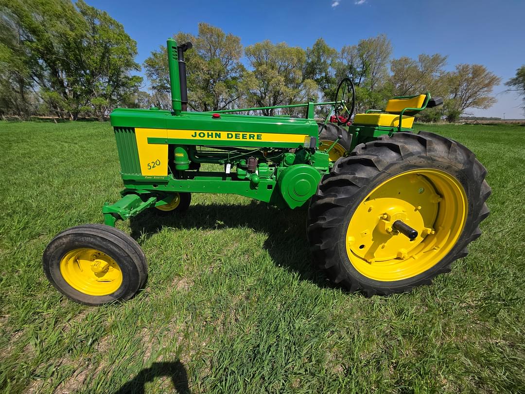 Image of John Deere 520 Primary image