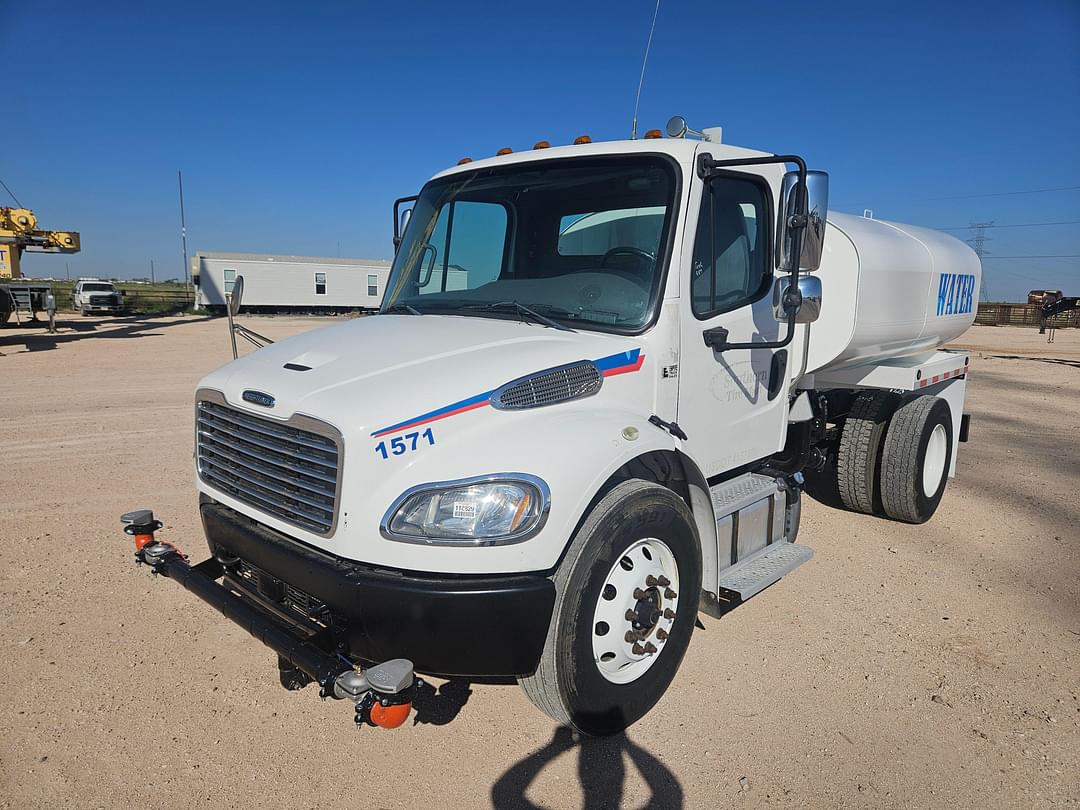 Image of Freightliner M2 Primary image