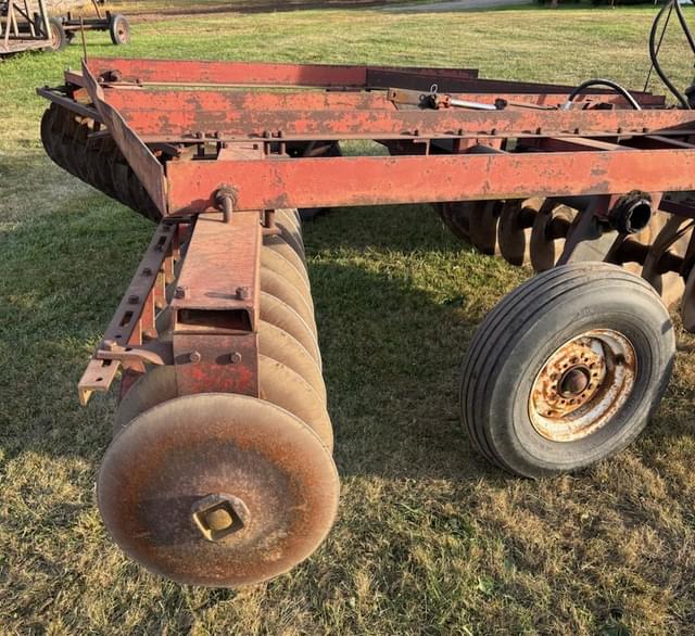 Image of International Harvester 470 equipment image 1