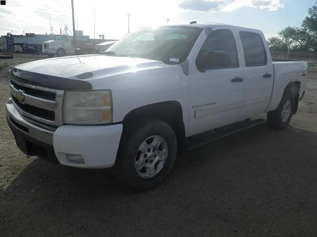 Image of Chevrolet 1500 equipment image 2