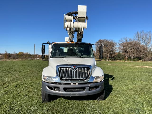 Image of International 4300 equipment image 1