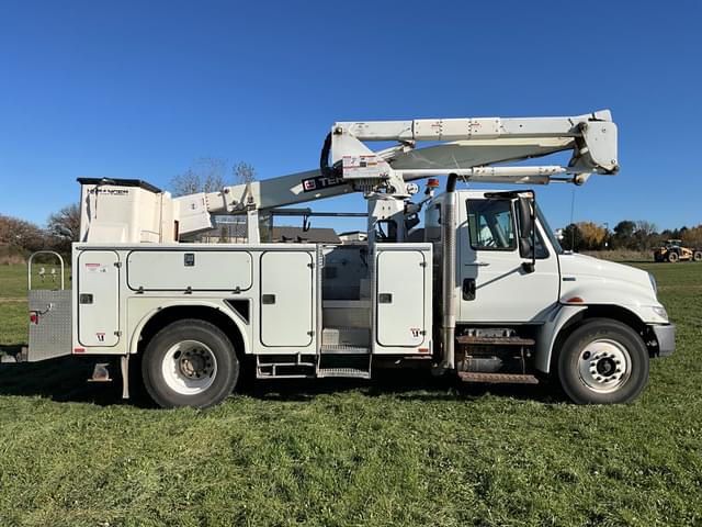 Image of International 4300 equipment image 3