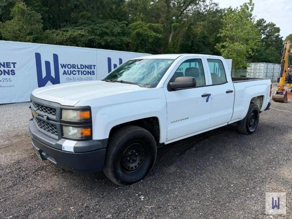 2014 Chevrolet 1500 Equipment Image0