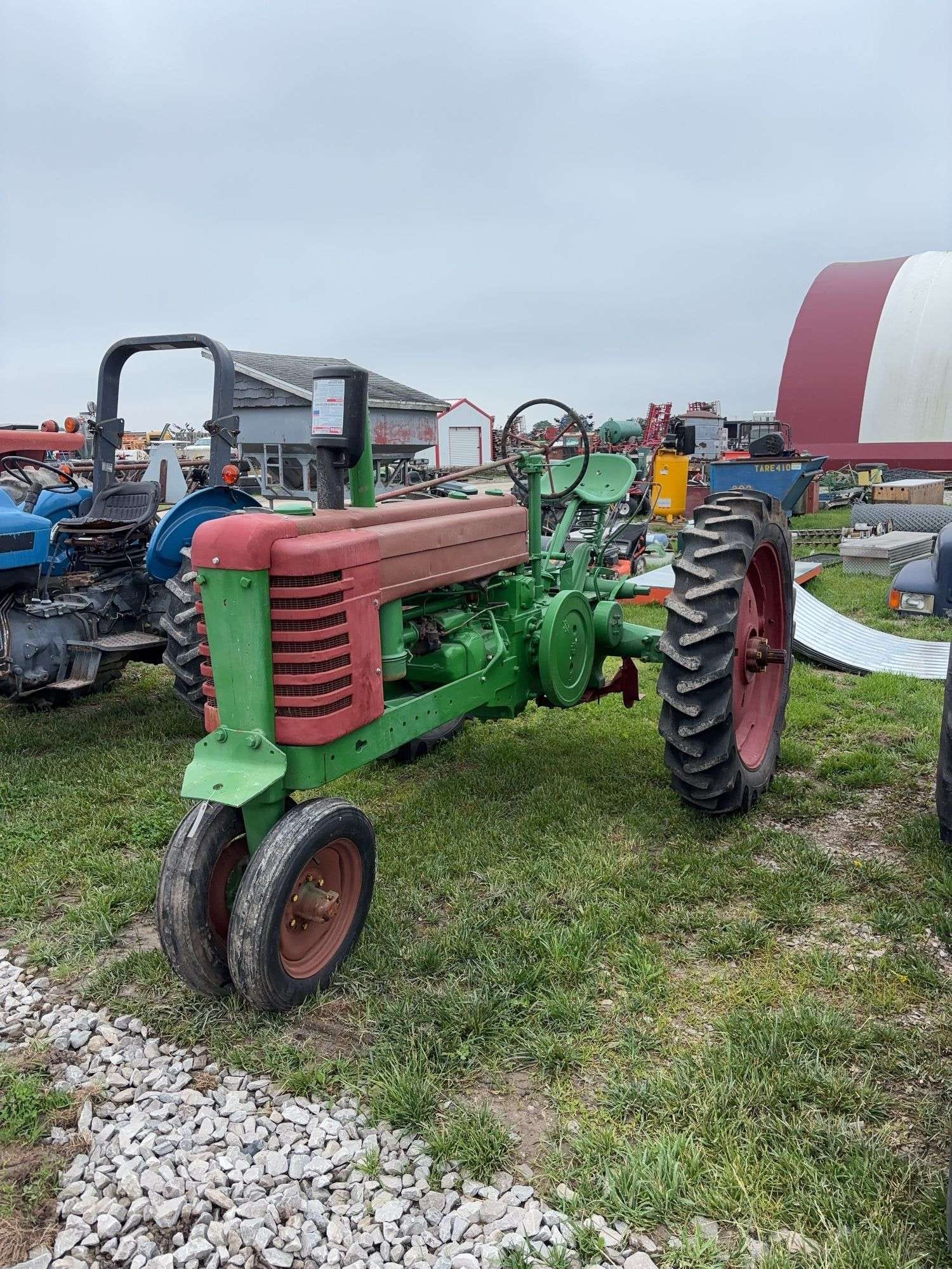 John Deere B Equipment Image0