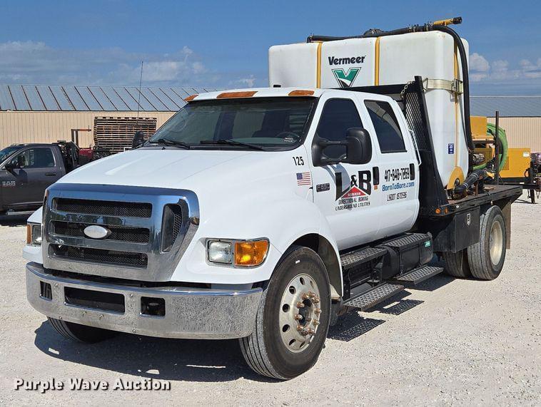 Image of Ford F-650 Primary image
