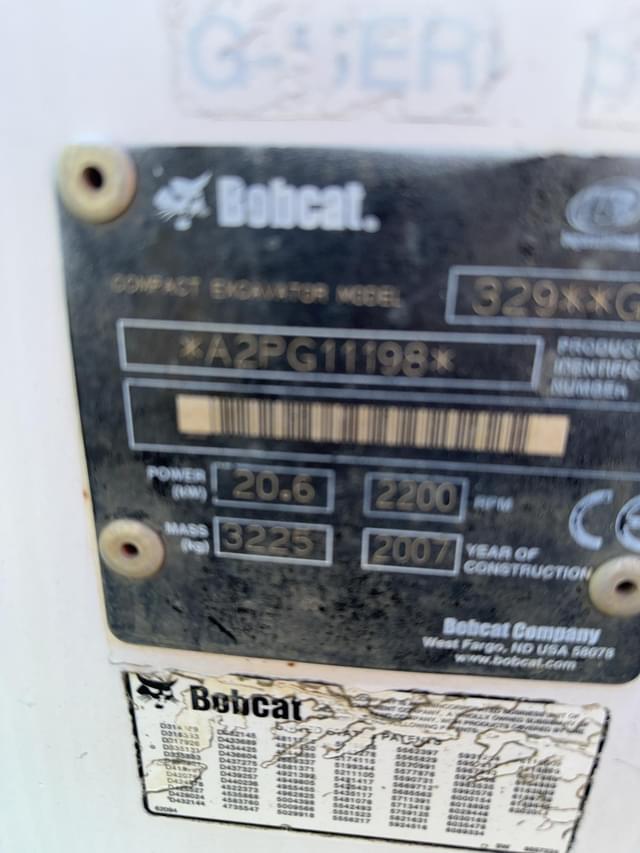 Image of Bobcat 329 equipment image 4